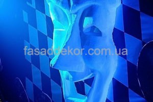 маска из пенопласта