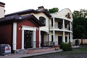 декор фасада дома